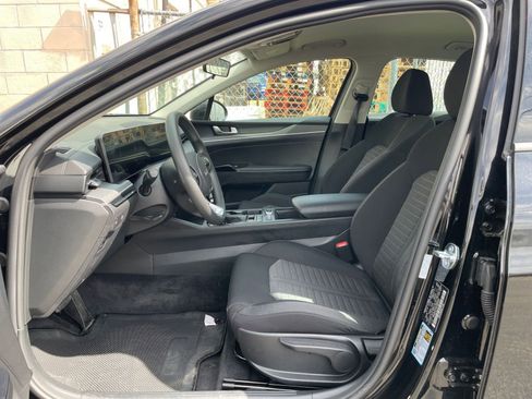 Used 2025 Kia K5 LXS image 25