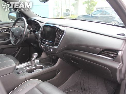 Used 2022 Chevrolet Traverse Premier w/ Redline Edition AWD/4WD image 32