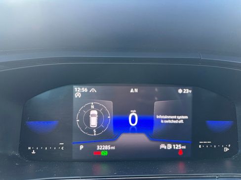 Used 2022 Volkswagen Taos SE image 8