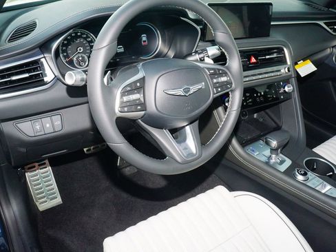 New 2025 Genesis G70 2.5T w/ Sport Prestige Package image 18