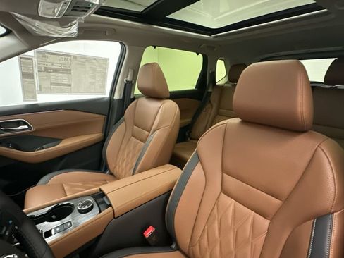 New 2026 Nissan Rogue Platinum AWD/4WD image 9