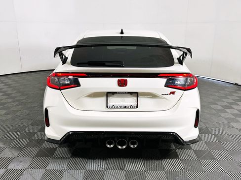 Used 2023 Honda Civic Type R image 4