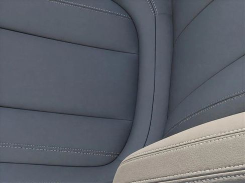 Used 2025 BMW 330i Sedan w/ Convenience Package RWD image 19