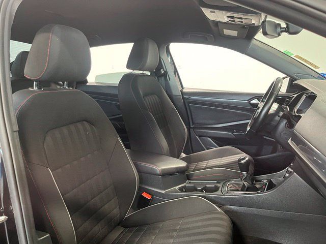 Used 2019 Volkswagen Jetta GLI FWD image 10