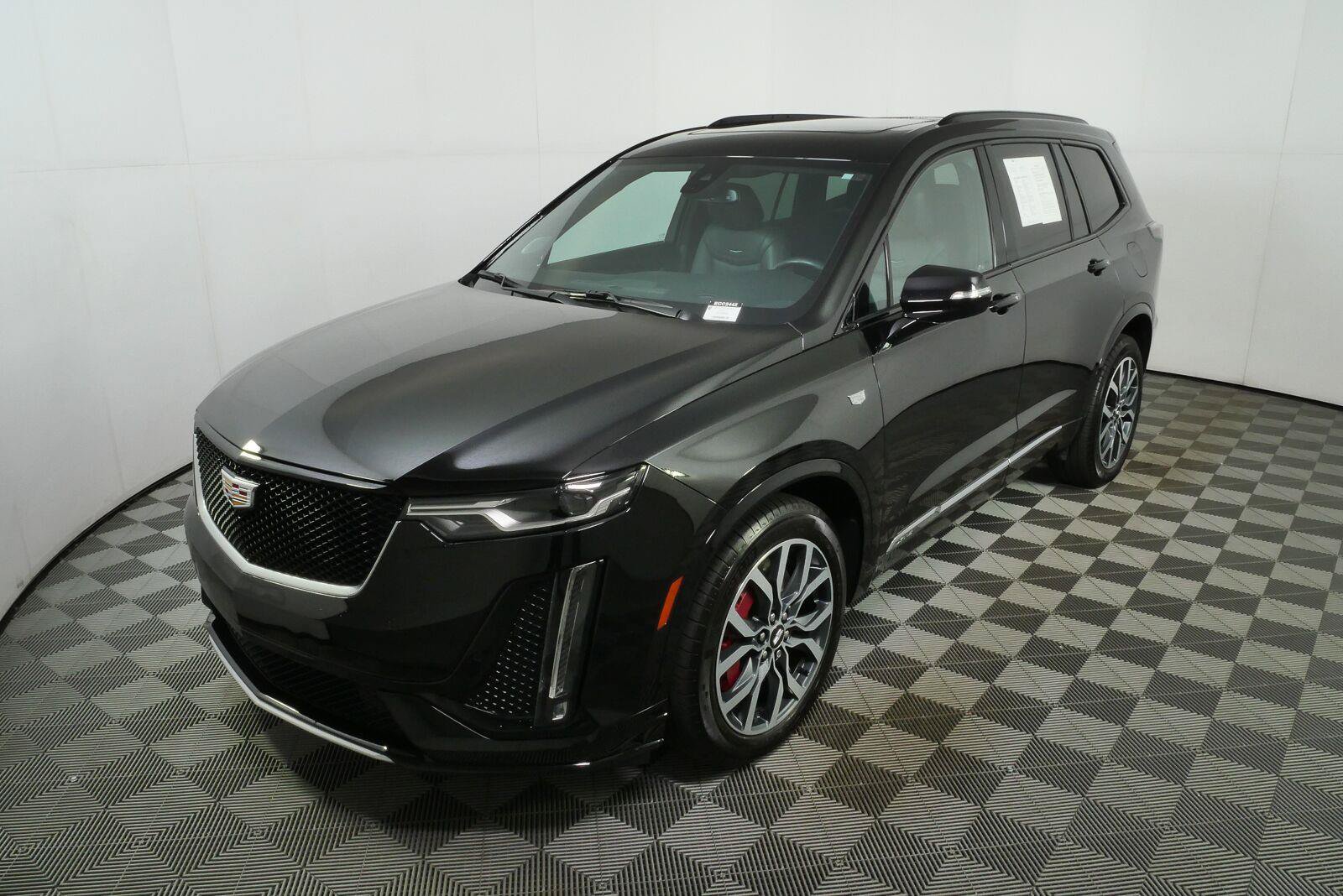 Used 2025 Cadillac XT6 Sport AWD/4WD image 26