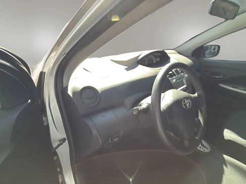 Used 2008 Toyota Yaris S image 38