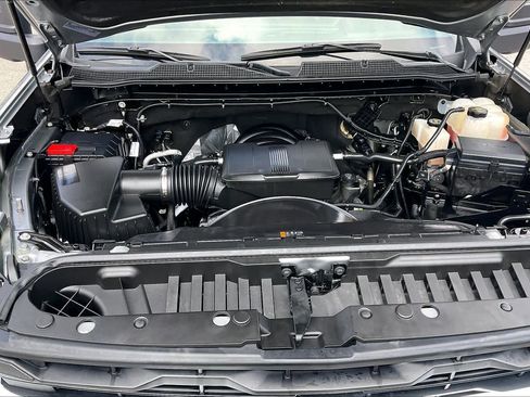 Used 2025 Chevrolet Silverado 2500 LT w/ Convenience Package image 29