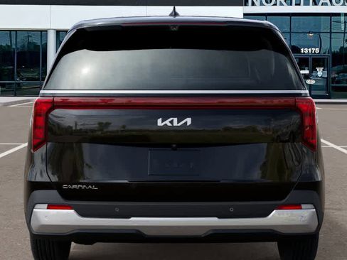 New 2026 Kia Carnival EX FWD image 13