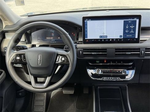 Used 2023 Lincoln Corsair FWD image 20