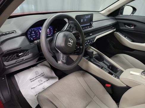 Used 2025 Honda Accord SE image 16