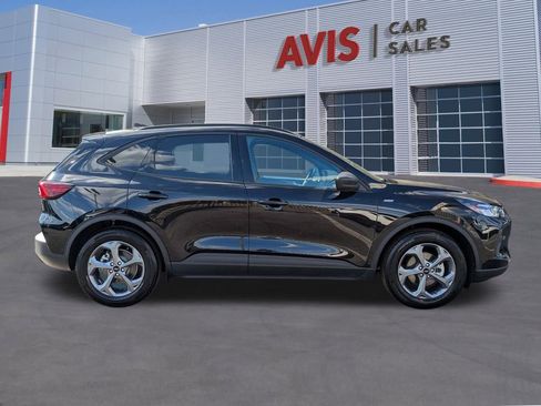 Used 2025 Ford Escape ST-Line image 5