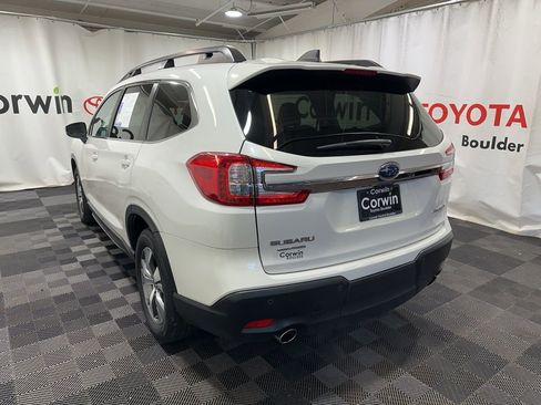 Used 2024 Subaru Ascent Premium w/ Convenience Package image 5