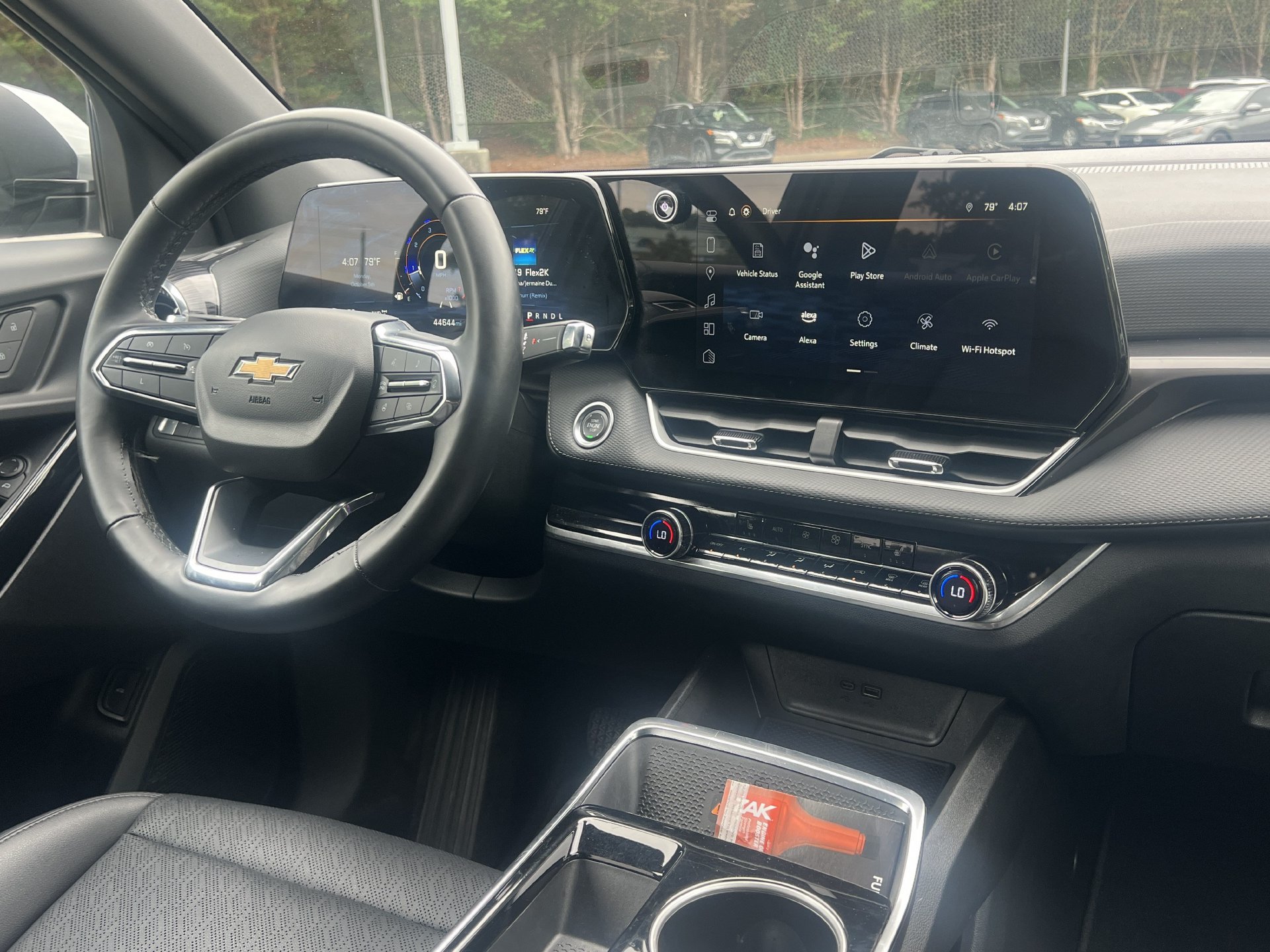 Used 2025 Chevrolet Equinox LT w/ Convenience Package II AWD/4WD image 3