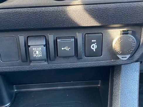 Certified 2023 Toyota Tacoma TRD Off-Road AWD/4WD image 26