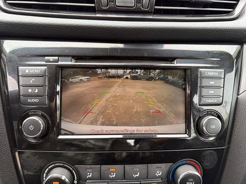 Used 2021 Nissan Rogue Sport S image 25