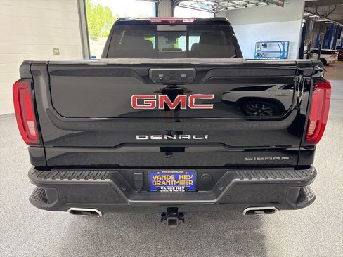 Used 2023 GMC Sierra 1500 Denali w/ Technology Package AWD/4WD image 6