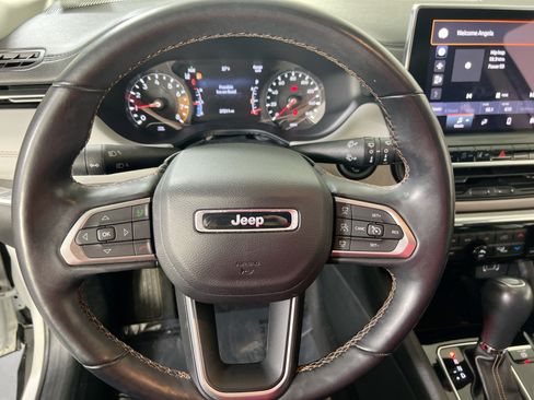 Used 2022 Jeep Compass Limited AWD/4WD image 11