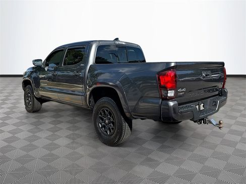 Used 2022 Toyota Tacoma SR5 image 8