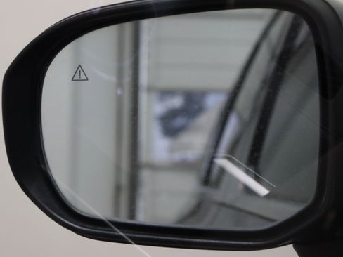 Used 2024 Kia Telluride S w/ S Sunroof Package image 24