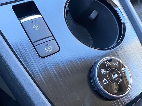 New 2026 Nissan Rogue SV AWD/4WD image 18