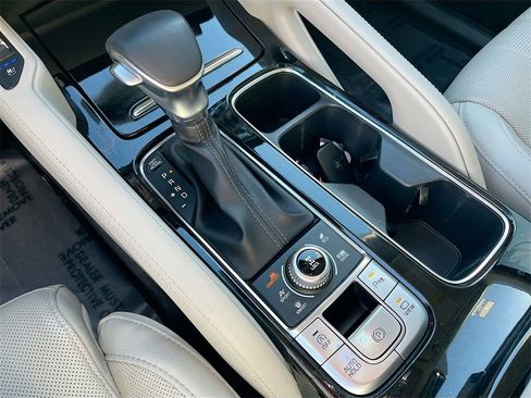 Used 2021 Kia Telluride SX w/ Towing Package image 17