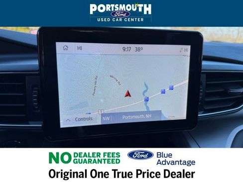 Certified 2022 Ford Explorer XLT w/ Equipment Group 202A image 10