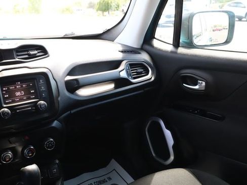 Used 2020 Jeep Renegade Sport w/ Sport Appearance Group AWD/4WD image 23