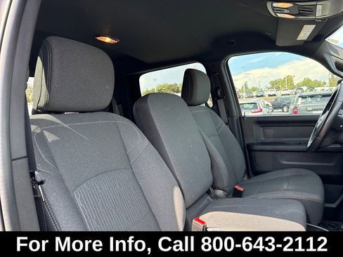 Used 2024 RAM 2500 Tradesman w/ Chrome Appearance Group image 32