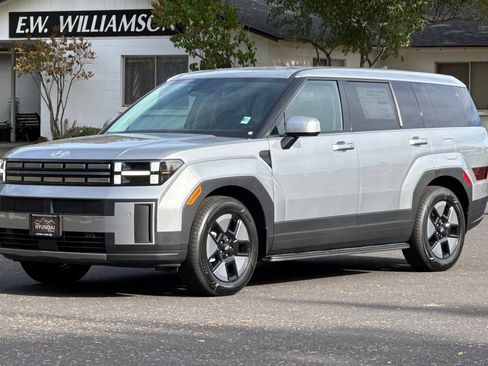 New 2026 Hyundai Santa Fe SE image 8