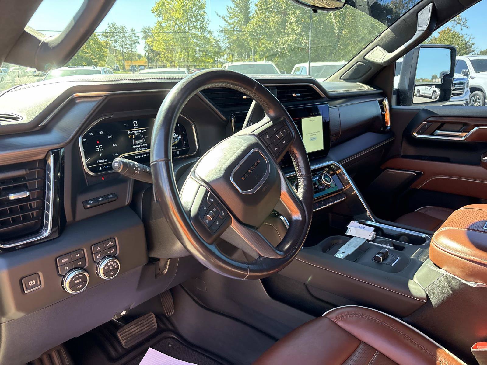 Used 2024 GMC Sierra 2500 Denali Ultimate AWD/4WD image 19