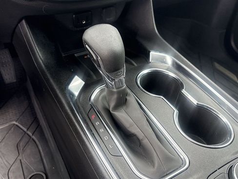 Certified 2023 Chevrolet Traverse LT FWD image 15