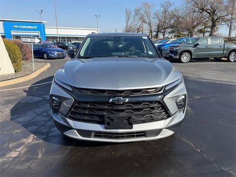 Used 2024 Chevrolet Blazer LT w/ Convenience Package image 9