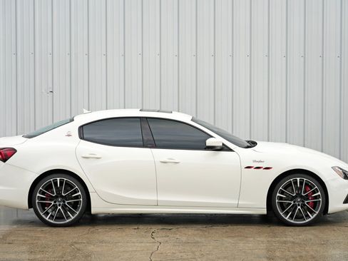 Used 2021 Maserati Ghibli Trofeo RWD image 51