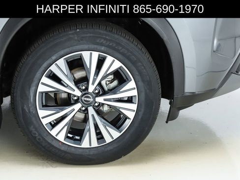 Used 2023 Nissan Rogue SV image 15