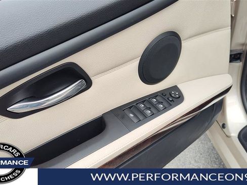 Used 2013 BMW 328i Convertible image 15