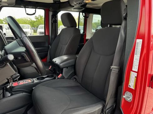 Used 2014 Jeep Wrangler Unlimited Sport w/ Connectivity Group image 23