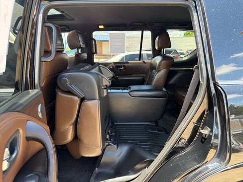 Used 2020 Nissan Armada Platinum w/ Platinum Reserve Package RWD image 38