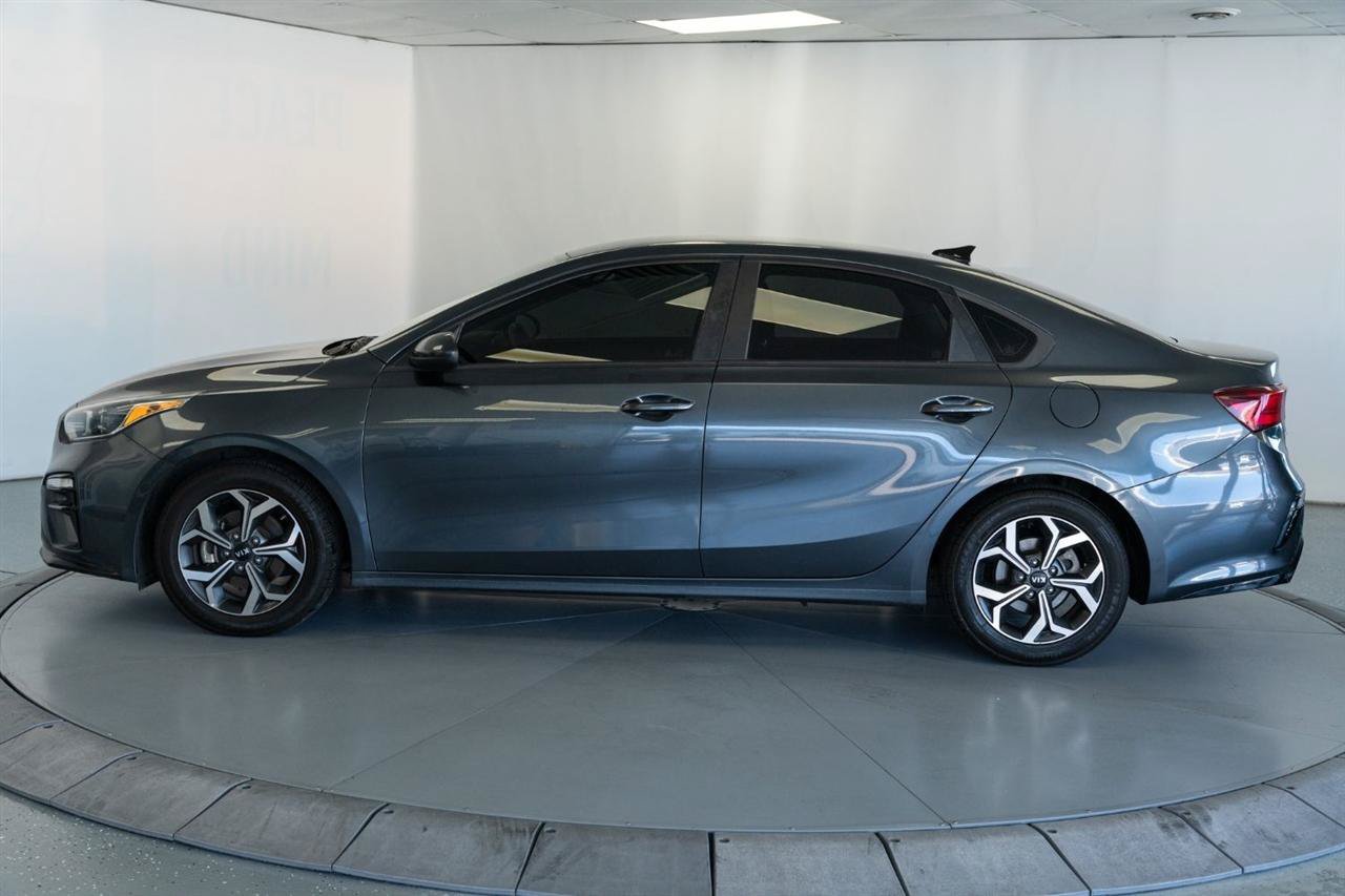 Used 2020 Kia Forte LXS FWD image 4