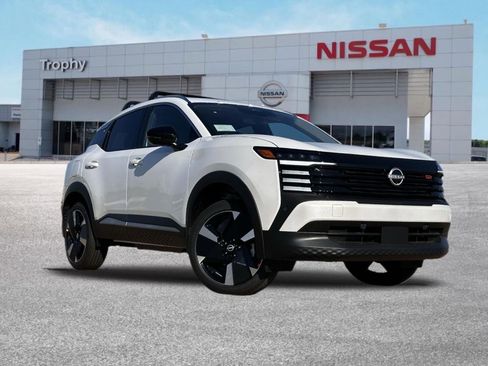 New 2026 Nissan Kicks SR FWD image 1
