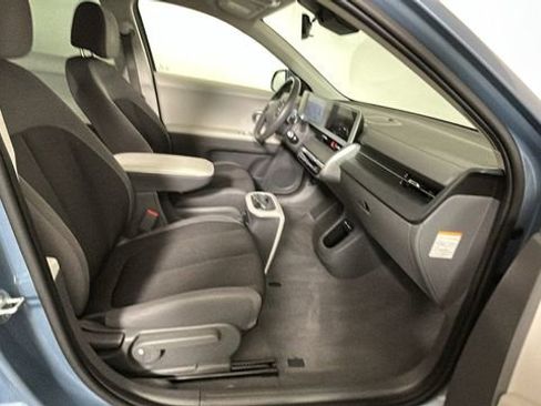 Used 2024 Hyundai Ioniq 5 SE RWD image 30