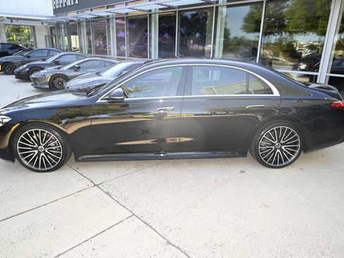 Used 2022 Mercedes-Benz S 580 4MATIC Sedan image 8