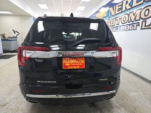 Used 2023 GMC Acadia Denali w/ Denali Ultimate Package image 6