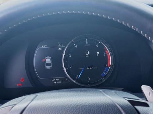 Used 2023 Lexus IS 350 F Sport image 11