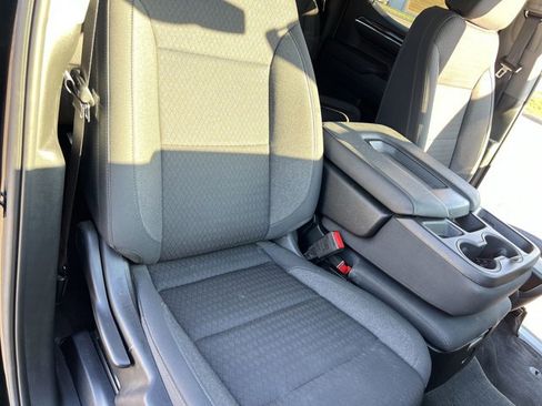 Used 2023 Chevrolet Silverado 1500 LT image 28