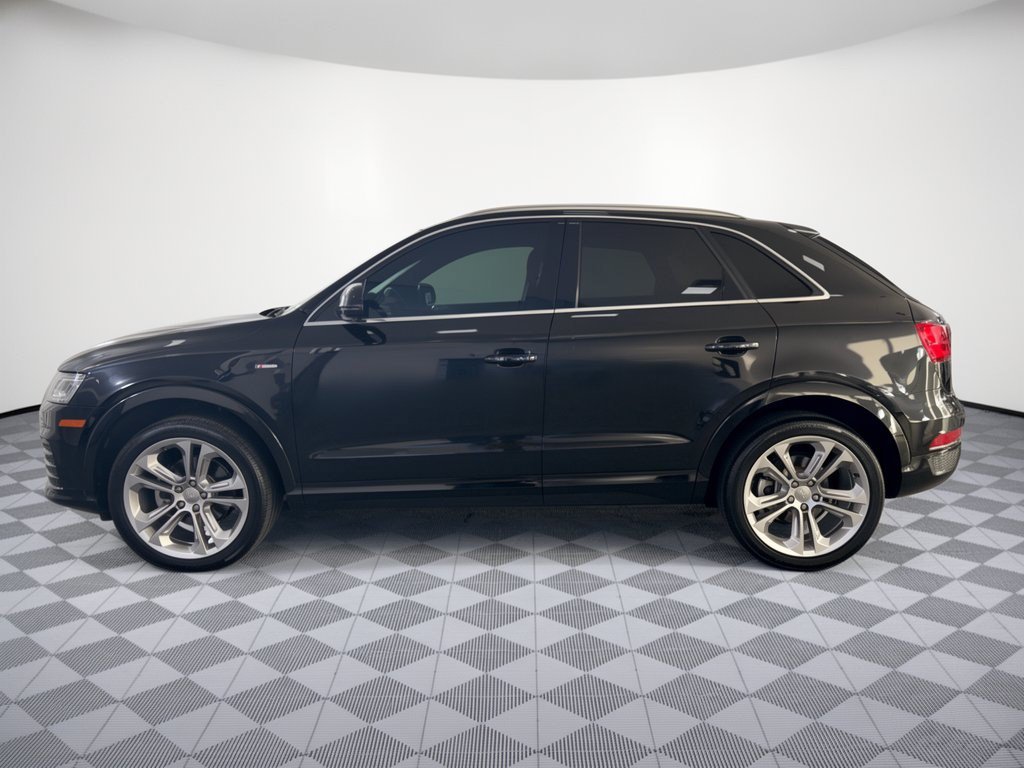 Used 2016 Audi Q3 2.0T Prestige AWD/4WD image 2