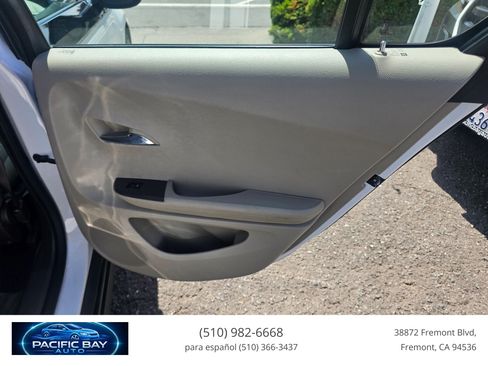Used 2015 Chevrolet Volt w/ Enhanced Safety Package 1 FWD image 18
