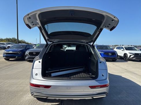 Used 2021 Audi Q5 Premium Plus w/ Premium Plus Package image 9