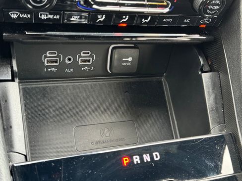 Used 2024 Jeep Grand Cherokee Laredo X w/ Luxury Tech Group I image 25