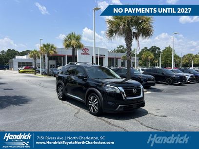 Used 2024 Nissan Pathfinder Platinum w/ Cargo Package