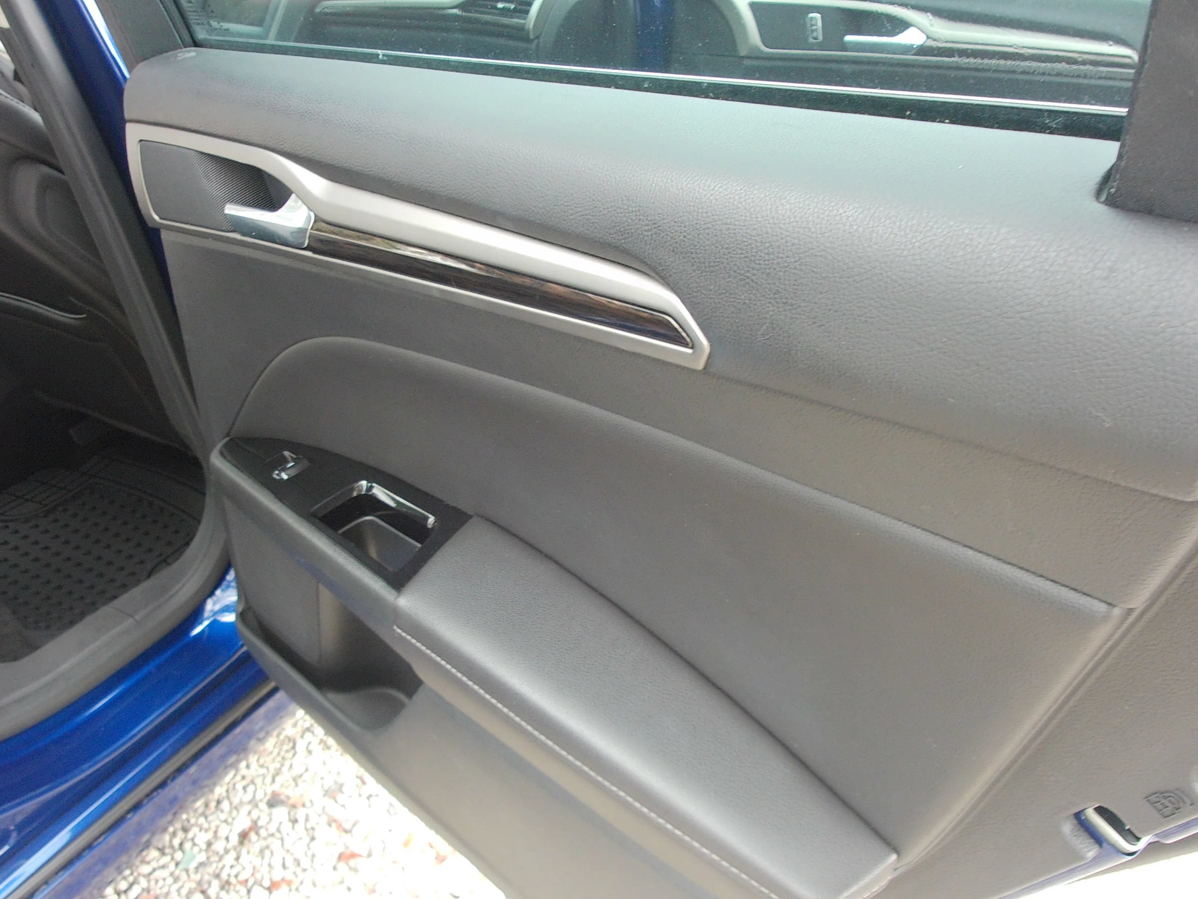Used 2013 Ford Fusion SE FWD image 35